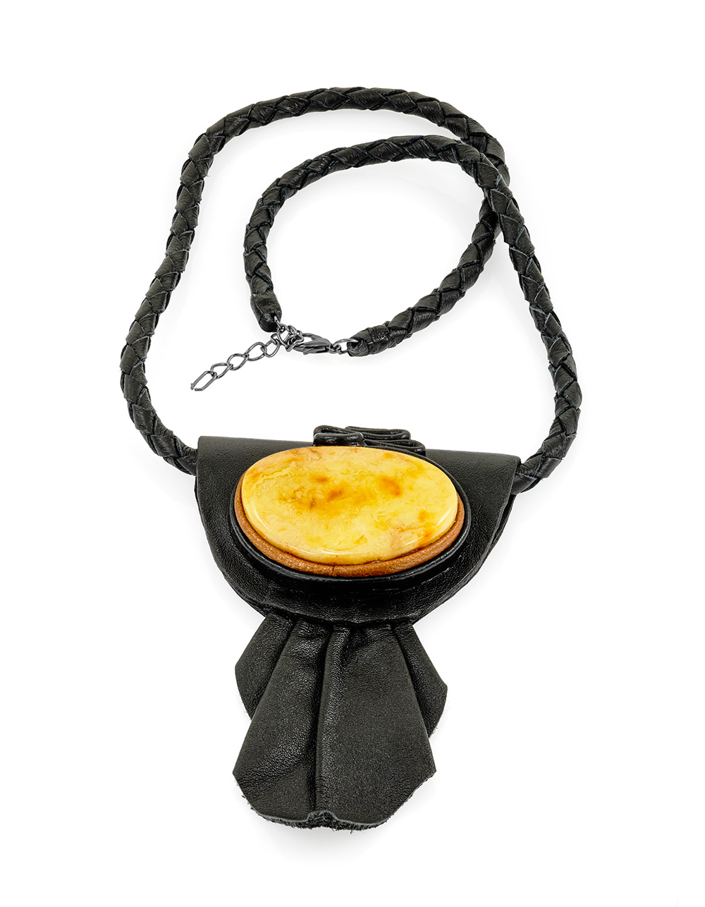 Колье из кожи «Амазонка» с медовым янтарём