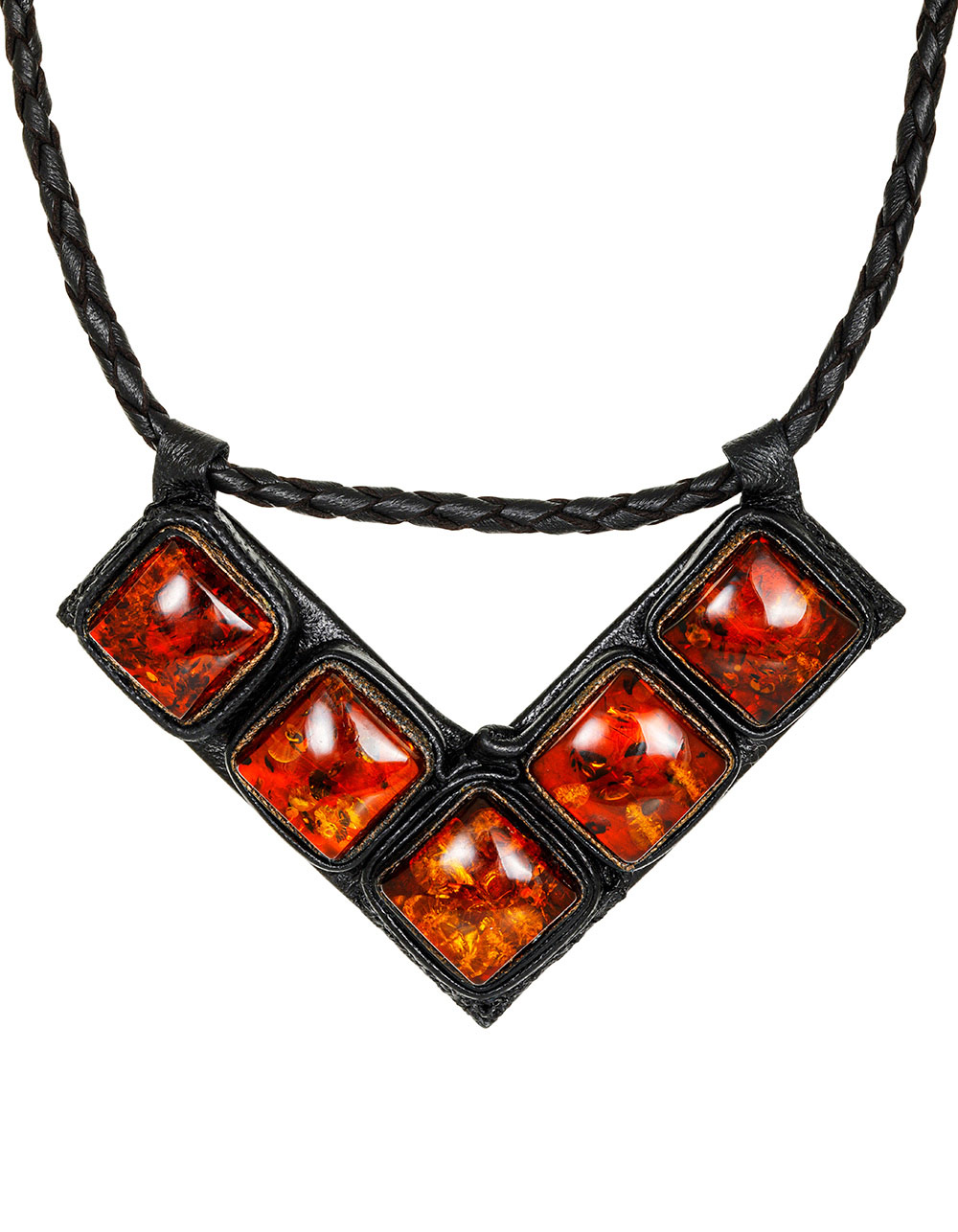Эффектное колье с подвеской из кожи и натурального янтаря «Амазонка»
