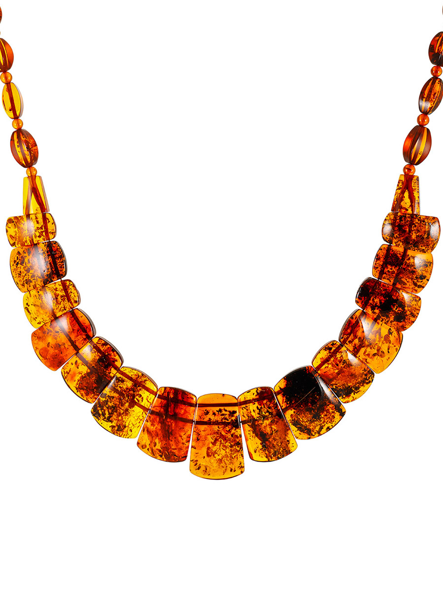 Стильное плоское колье из натурального балтийского янтаря коньячного цвета