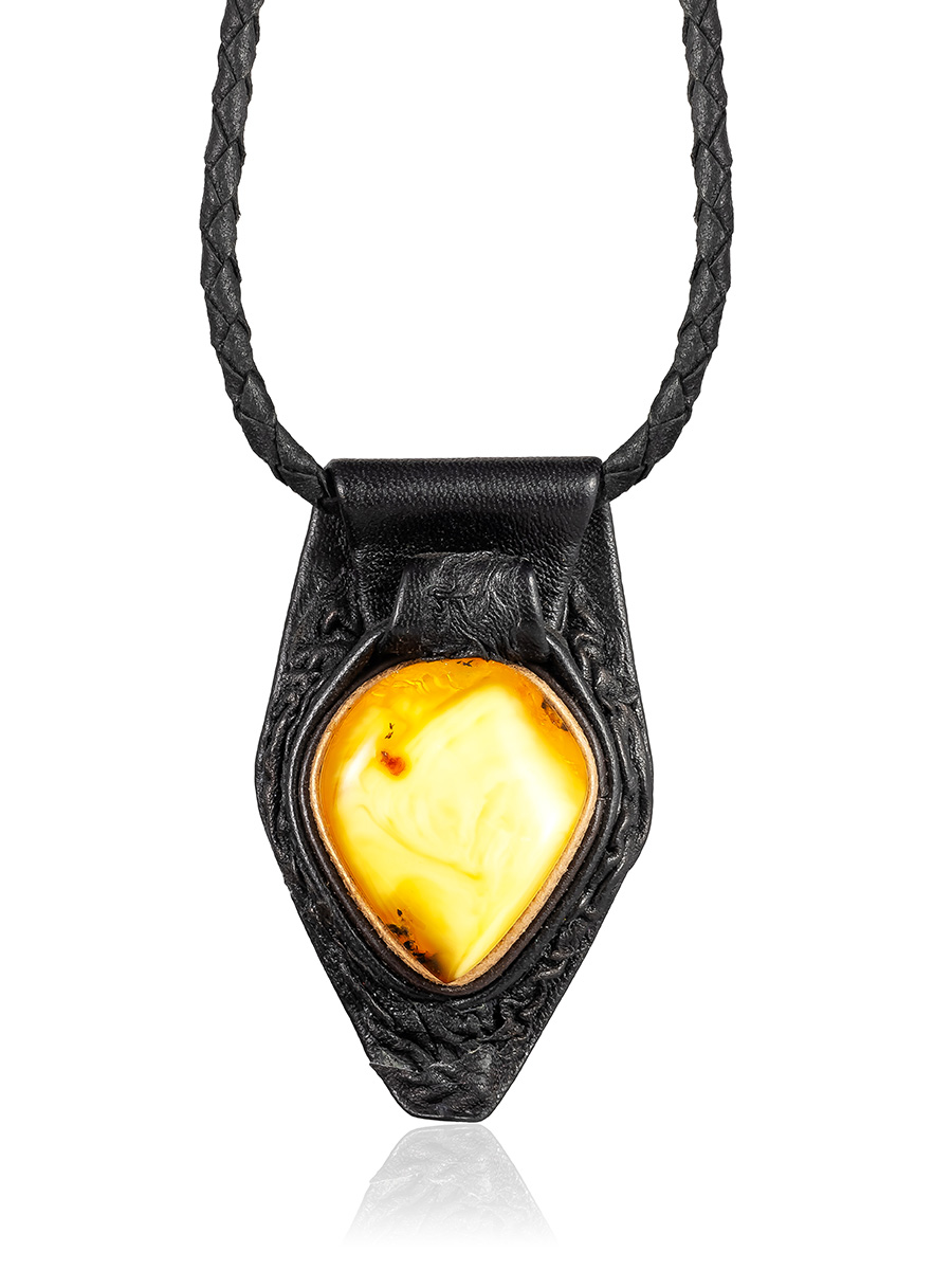 Колье из кожи «Амазонка» с медовым янтарём