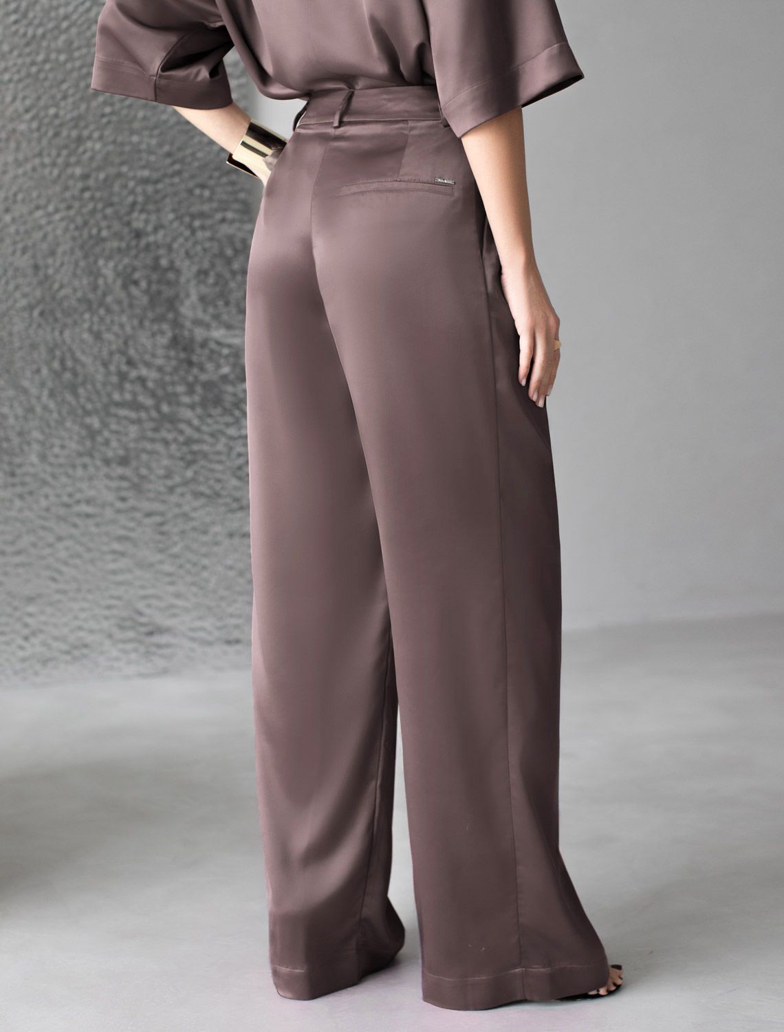 Брюки палаццо широкие из струящегося сатина