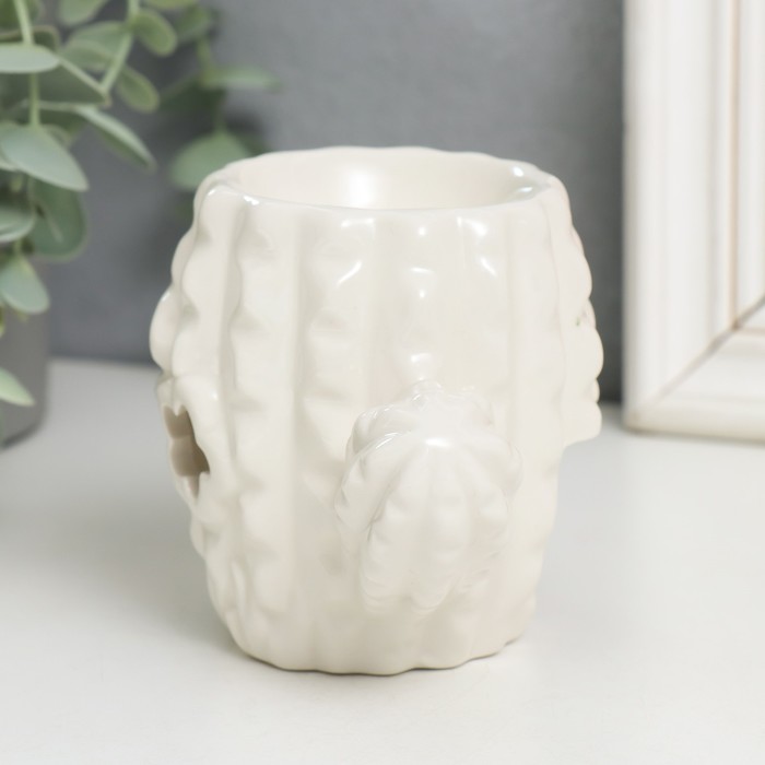 Аромалампа для эфирных масел «Кактус с бабочкой», керамика, 9×11×7 см, МИКС