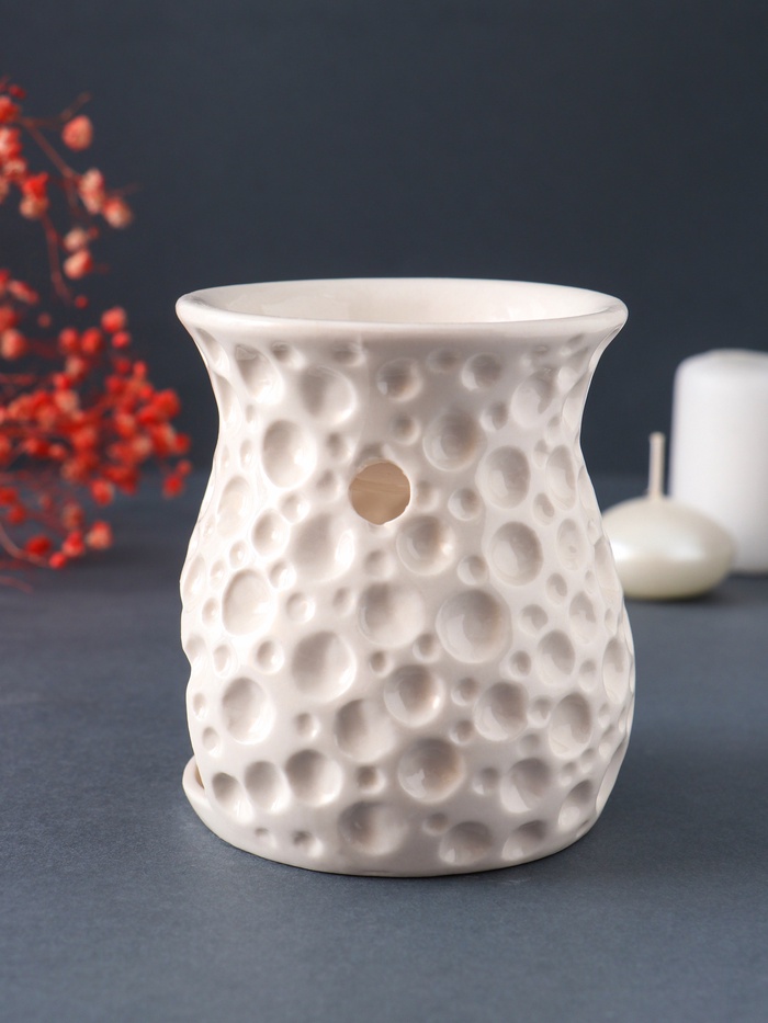 Аромалампа для эфирных масел «Пузырьки», керамика, белый, 8.5×8.5×9.5 см