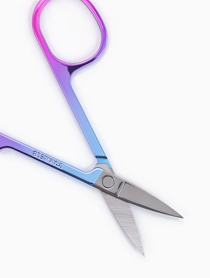 Ножницы маникюрные, загнутые, широкие, 8.8 см, цвет хамелеон