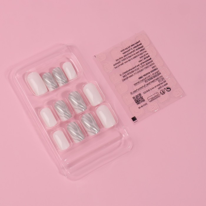 Накладные ногти «Зебра», 24 шт., с клеевыми пластинами, форма мягкий квадрат, белые, серебристые