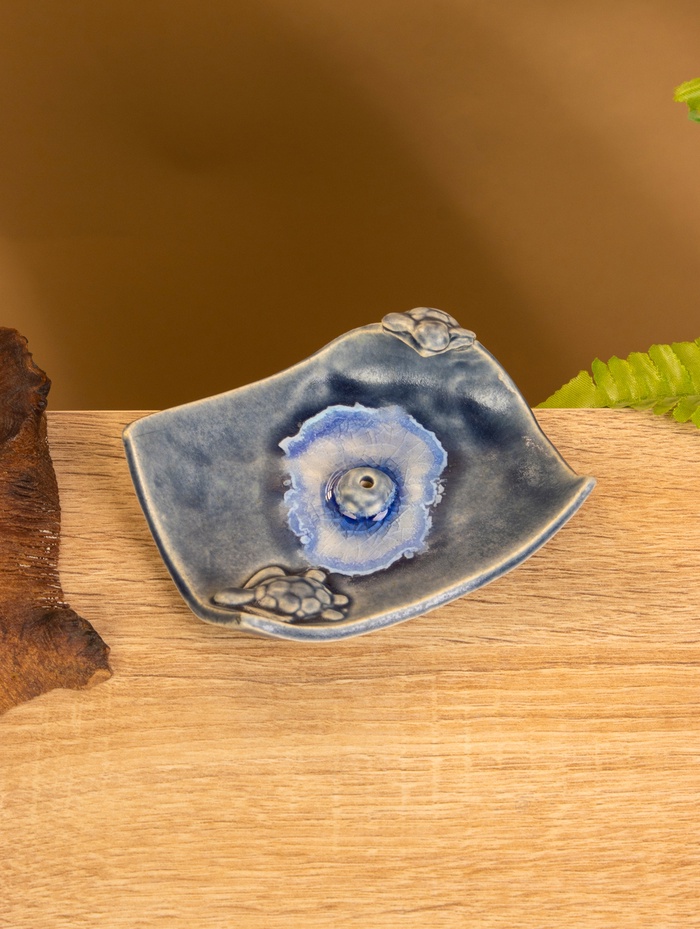 Подставка под благовония «Черепашки в море», 10.5×8.5×3.5 см, керамика, голубая