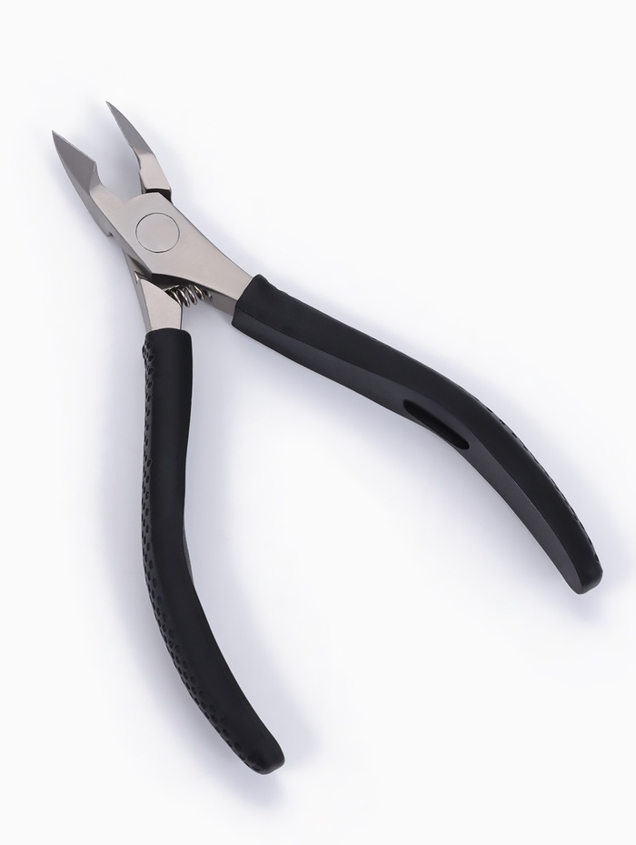 Кусачки педикюрные, скрытая пружина, прорезиненная ручка, 11 см, длина лезвия-12 мм, чёрные, серебристые