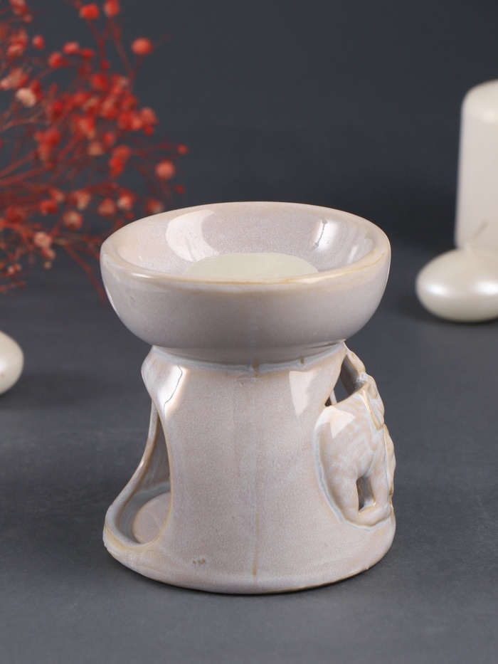 Набор: аромалампа для эфирных масел, мелтс из воска ароматический «Слон со слонёнком», светлый беж, 10×10×9 см