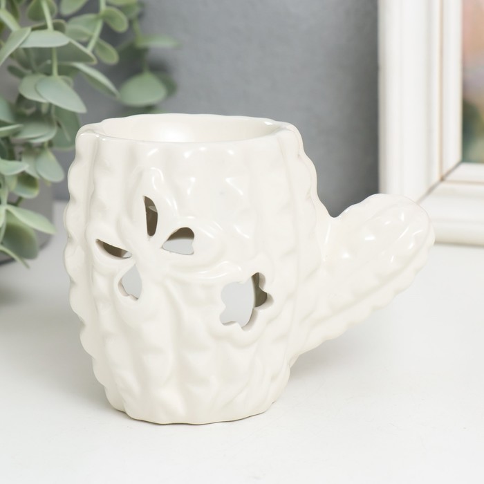 Аромалампа для эфирных масел «Кактус с бабочкой», керамика, 9×11×7 см, МИКС