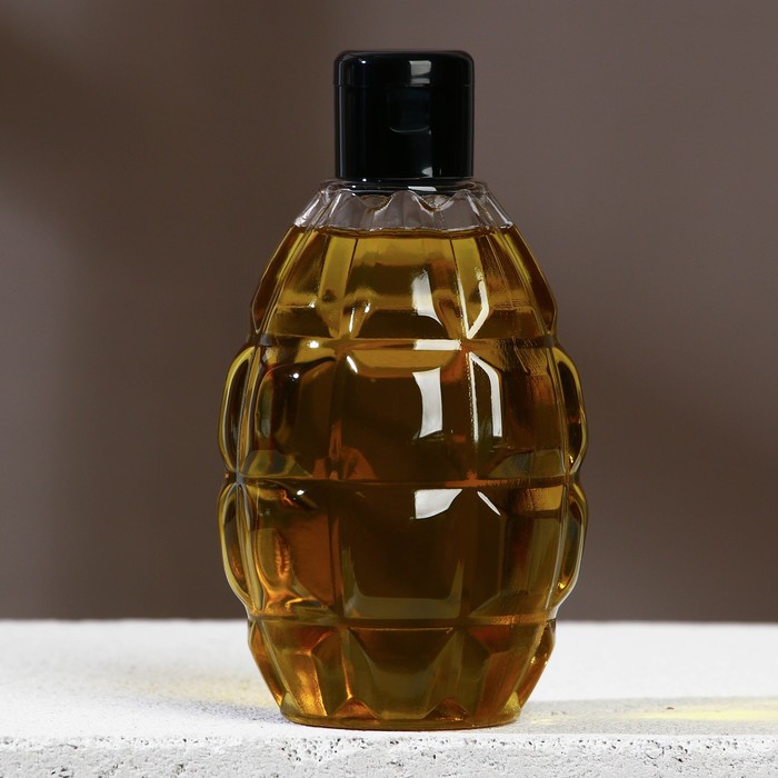 Подарочный набор косметики «Стратегический запас», гель для душа 250 мл и мочалка, HARD LINE