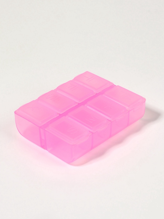 Таблетница, английские буквы, 7.4×6.2×2.1 см, 8 секций, МИКС