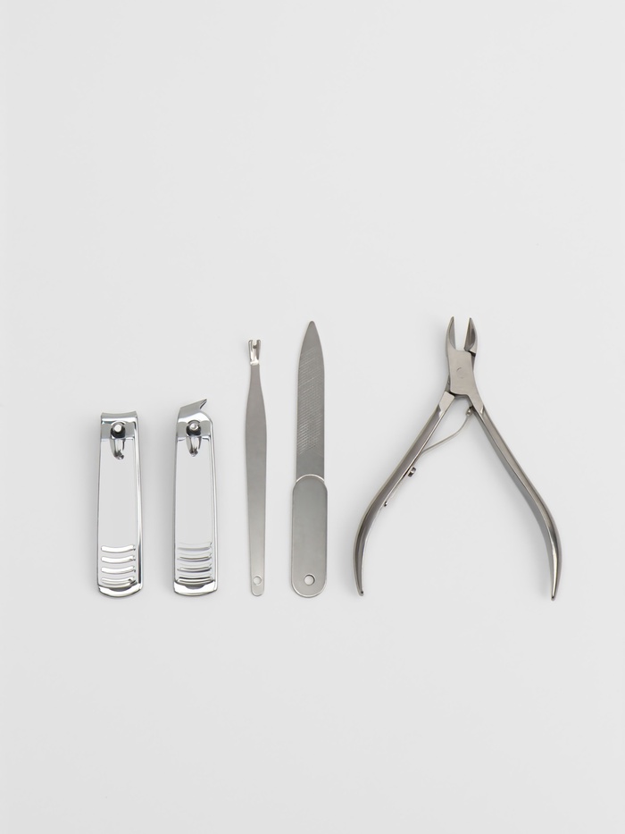 Набор маникюрный, 5 предметов, в металлическом футляре, серебристый