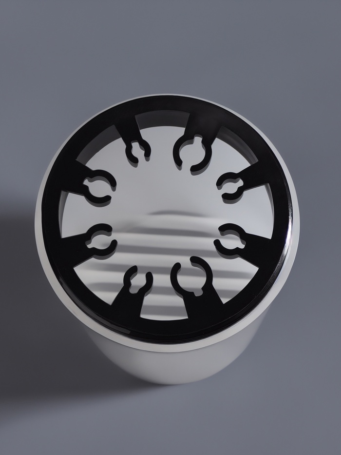 Ёмкость для очистки и хранения кистей, с держателями и крышкой, 200 мл, прозрачная, чёрная