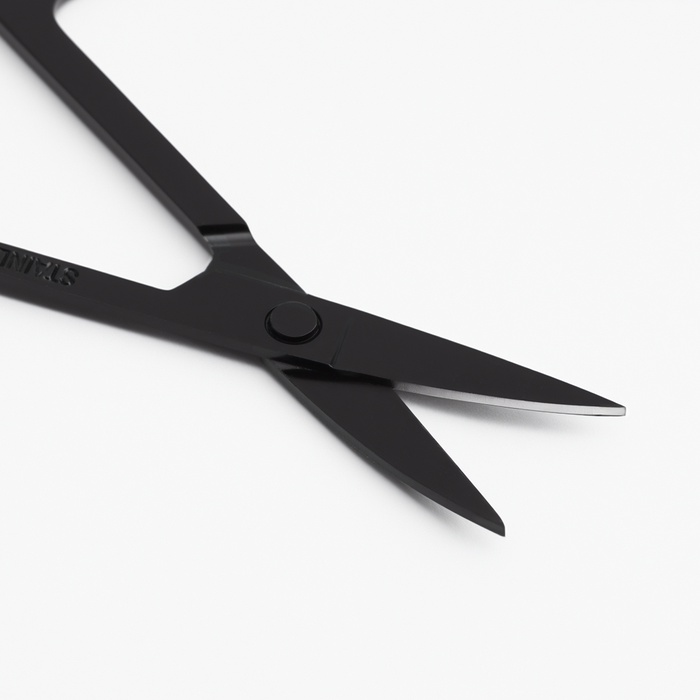 Ножницы маникюрные, узкие, загнутые, 8.8 см, чёрные