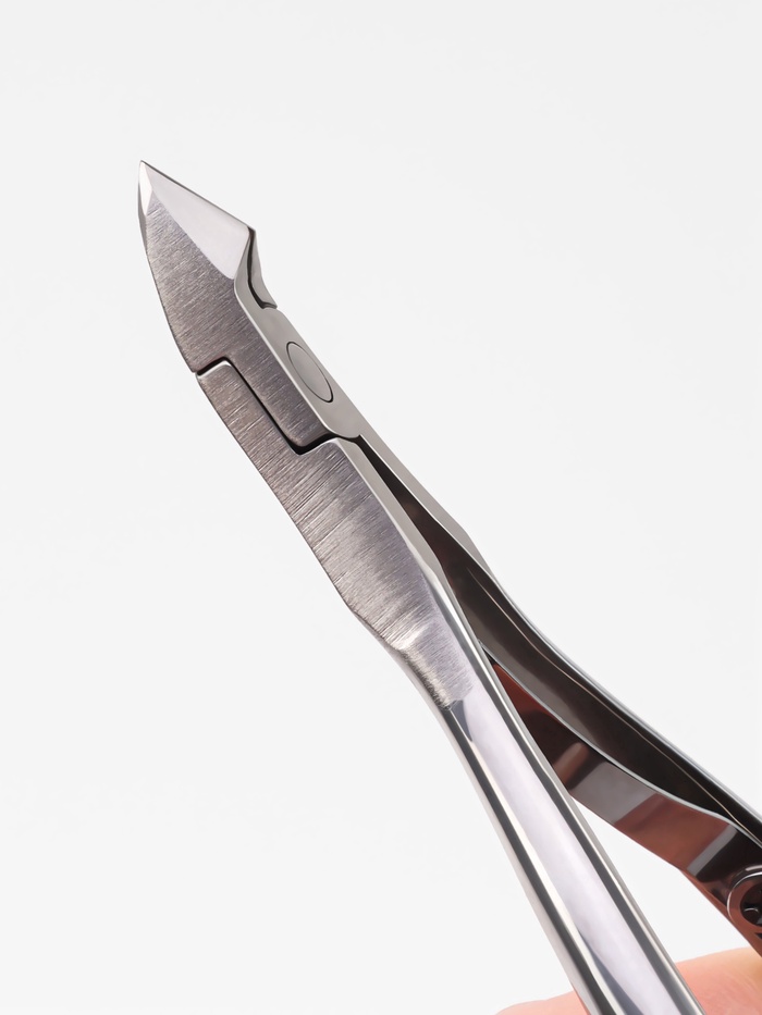 Кусачки маникюрные, двойная пружина, 10 см, длина лезвия-8 мм