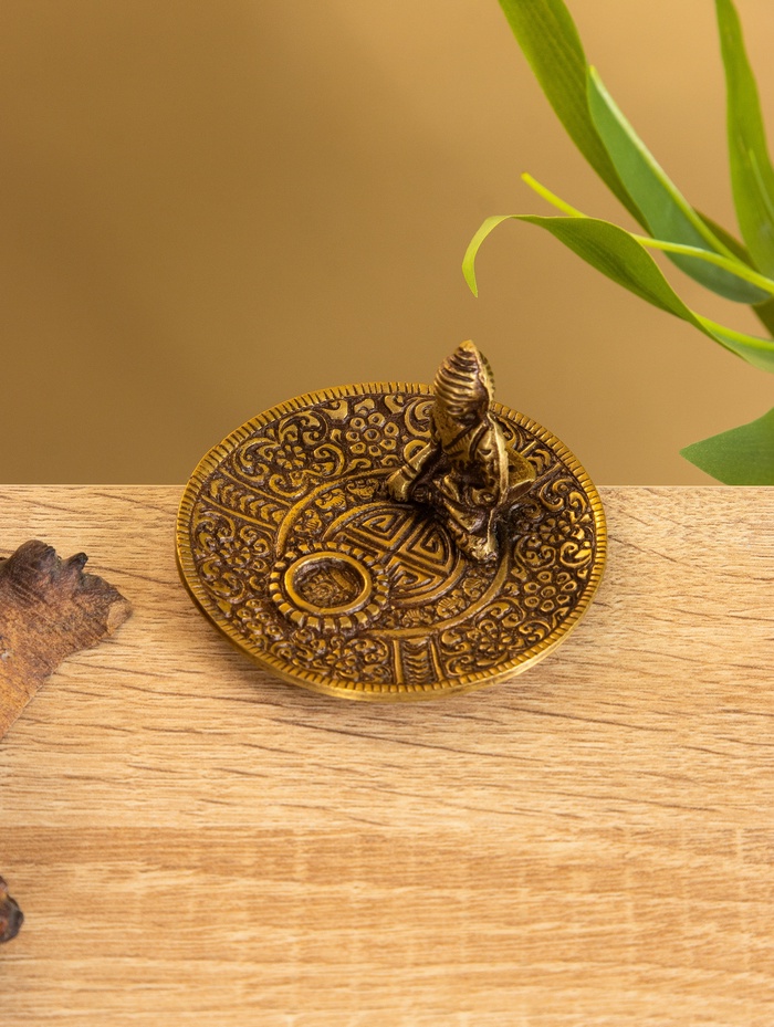 Подставка под благовония «Будда на тарелке», 7 см, латунь