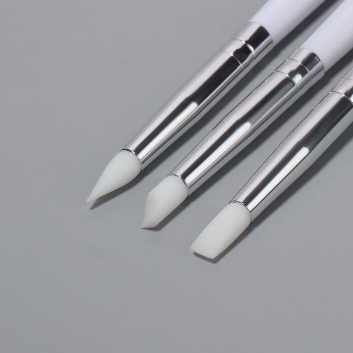 Набор для наращивания и дизайна ногтей: силиконовая кисть - дотс 2 шт., силиконовая кисть - пушер, белый