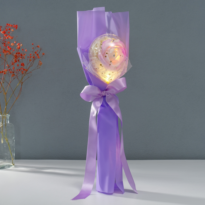 Букет из мыльных лепестков для ванны «Роза в шарике», подарочный, сирень, 8.5×8.5×36 см