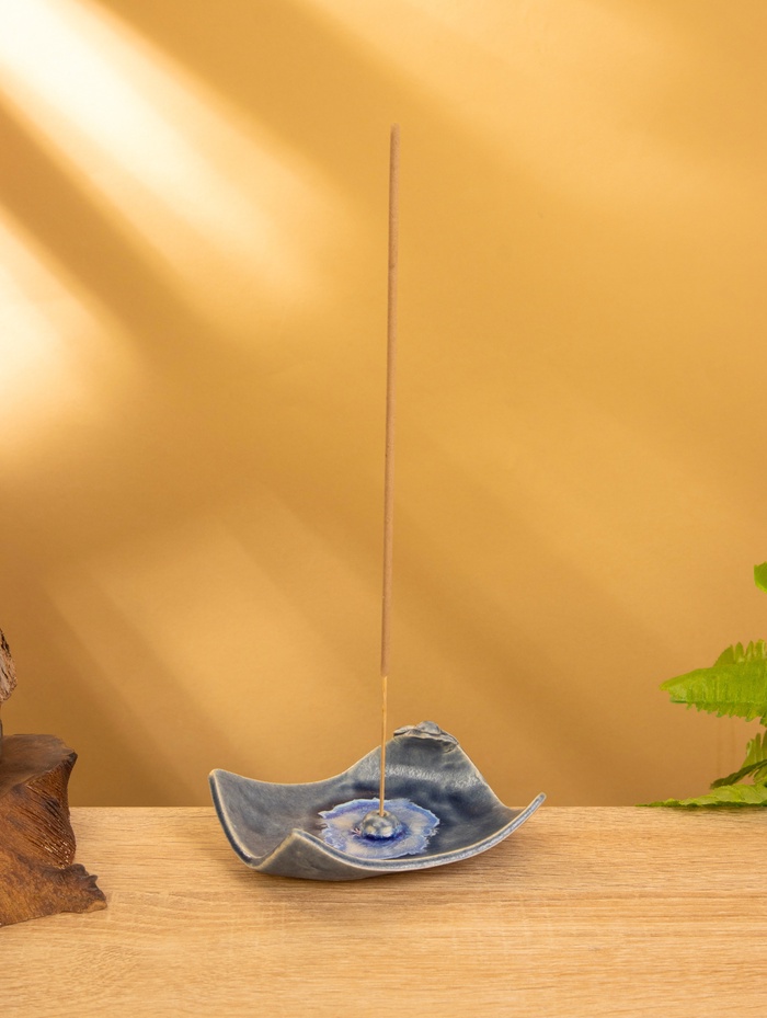 Подставка под благовония «Черепашки в море», 10.5×8.5×3.5 см, керамика, голубая