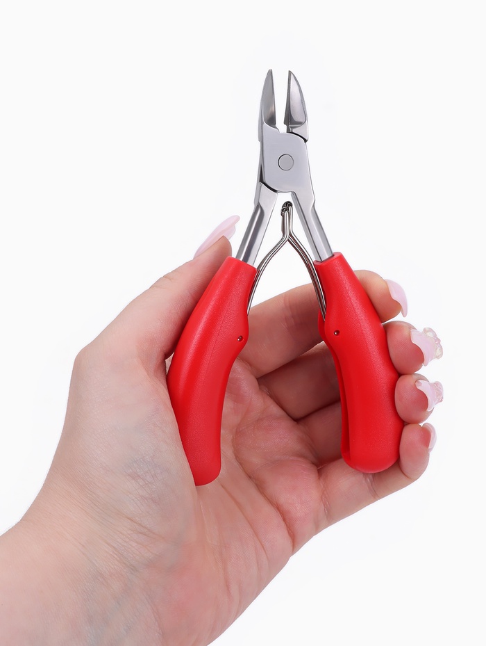 Кусачки педикюрные, с пластиковой ручкой, изогнутое лезвие, 13 см, длина лезвия-17 мм, серебристые, красные