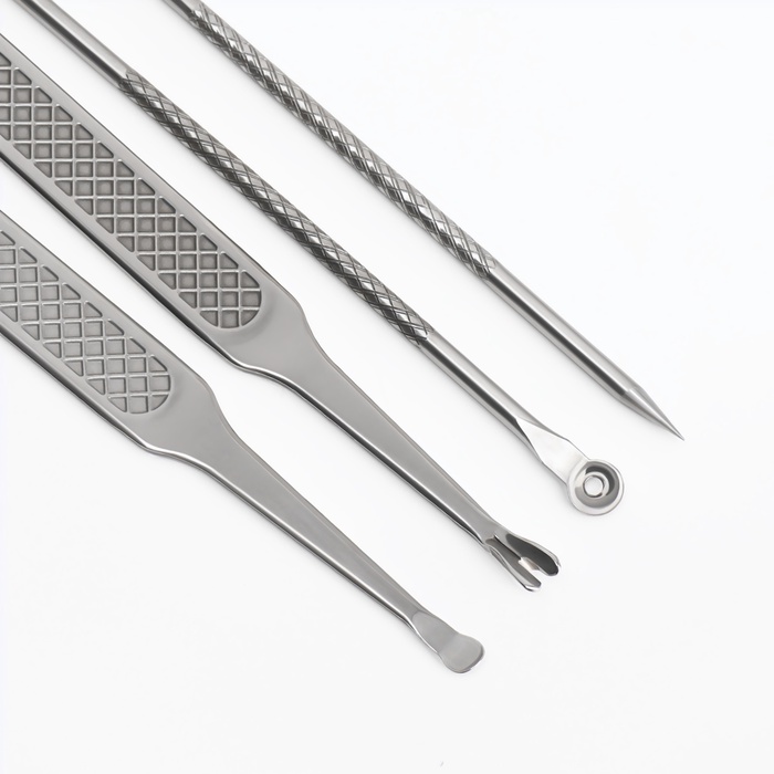 УЦЕНКА Набор маникюрный, 10 предметов, в футляре, красный