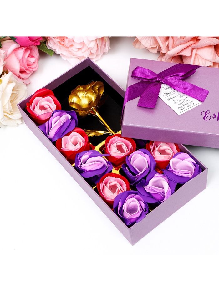 Подарочный набор из 12 красно-фиолетовых мыльных роз с металлической розой