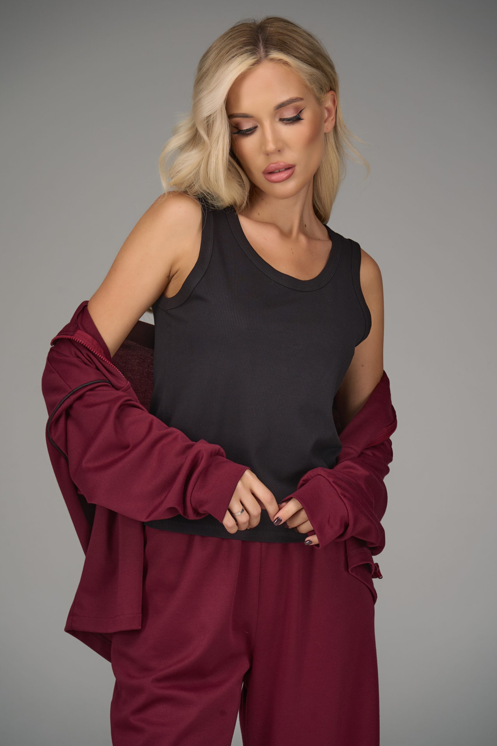 Топ Оди (чёрный)