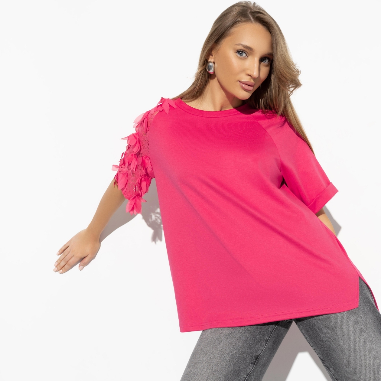 СТ. ЦЕНА 1490 руб//Футболка, Закружила любовь (яркая)