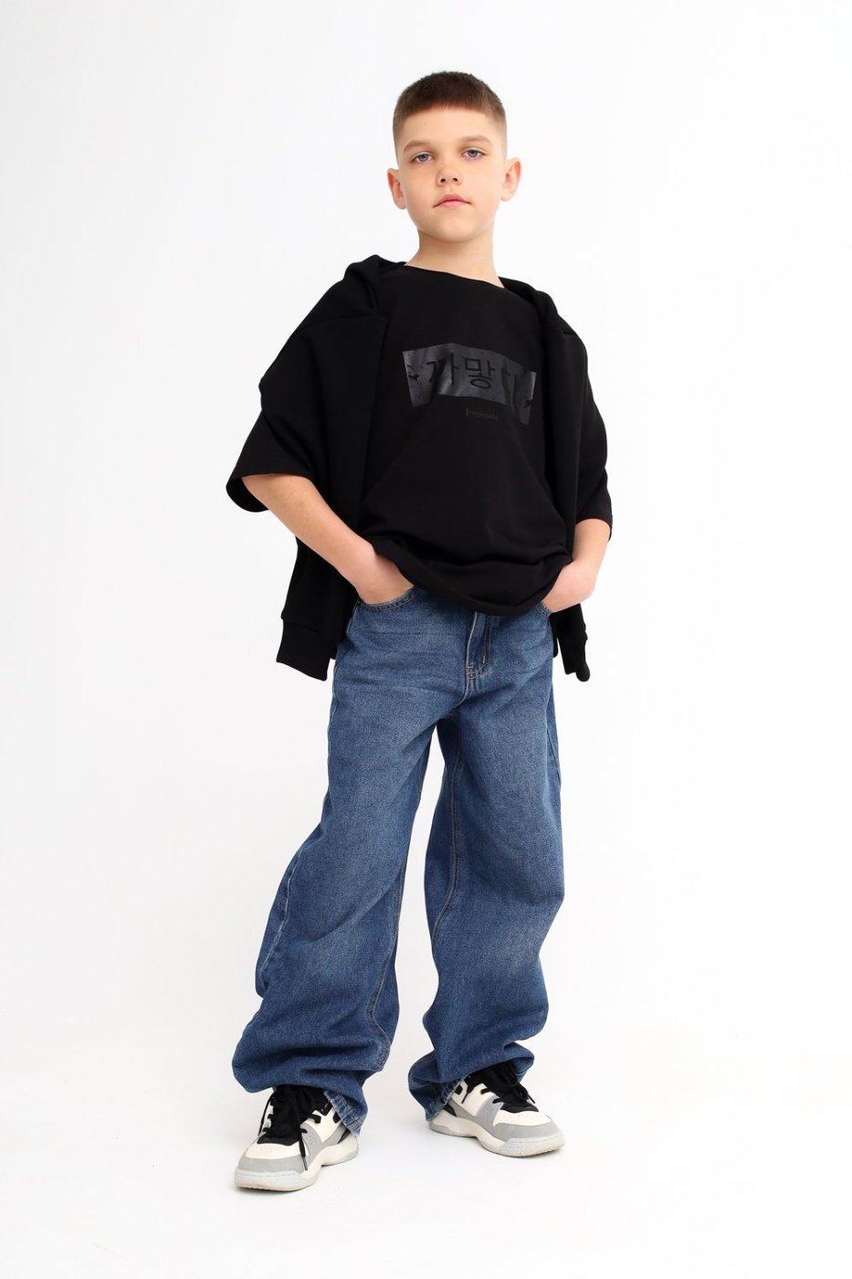 Джинсы-трубы темно-синий