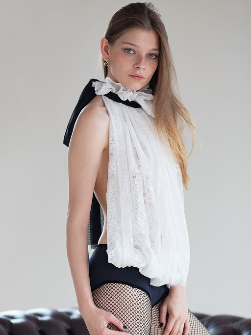 500р 2290р Боди из кружева L104