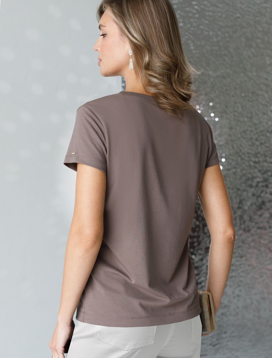 Нарядная футболка с принтом фольгой из премиального хлопка с эластаном