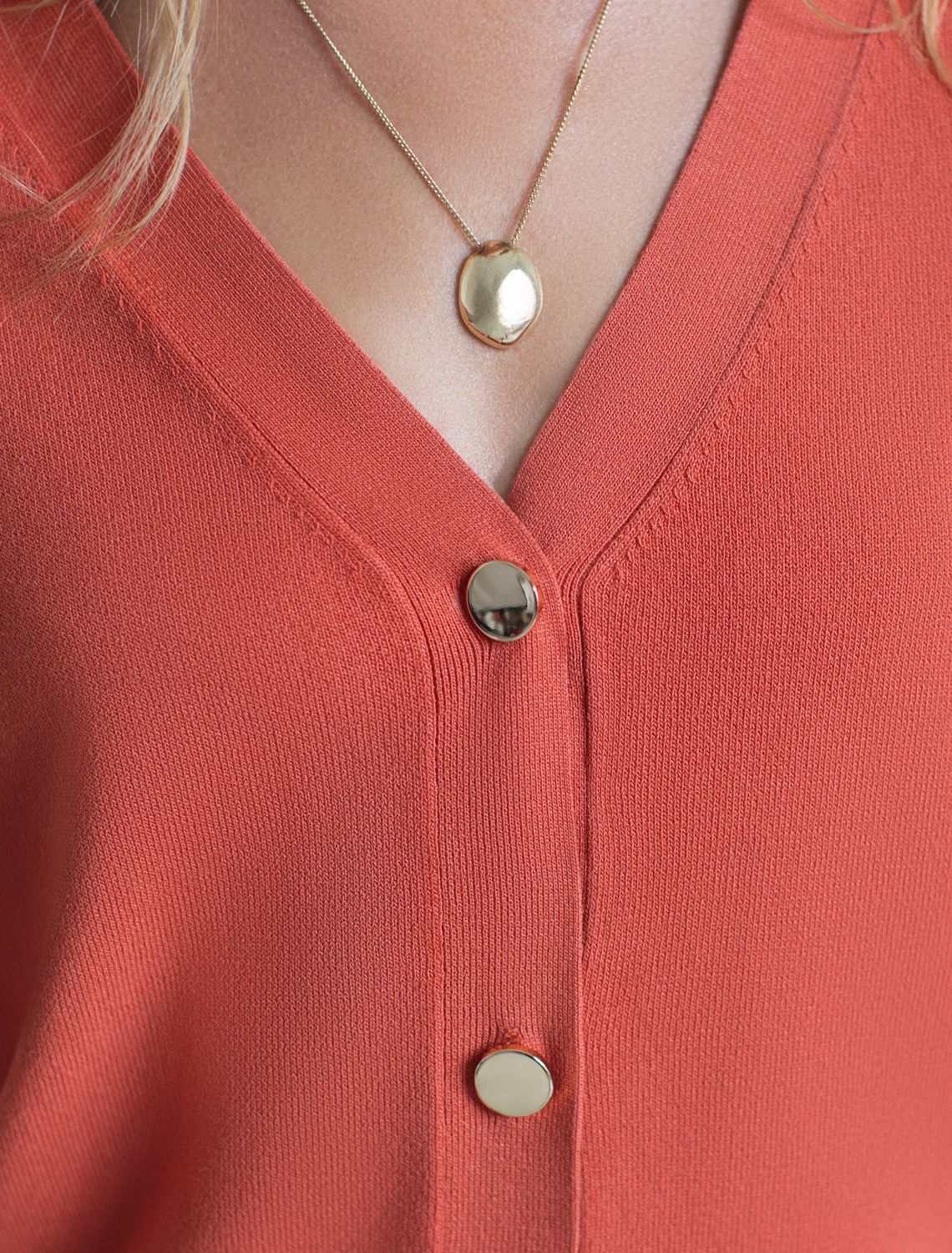 Жакет тонкой вязки из вискозы с нейлоном