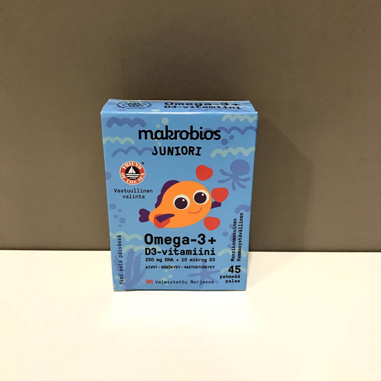 Рыбий жир для детей Juniori Omega-3 + D3 Makrobios в жевательной форме со вкусом клубника 45 шт
