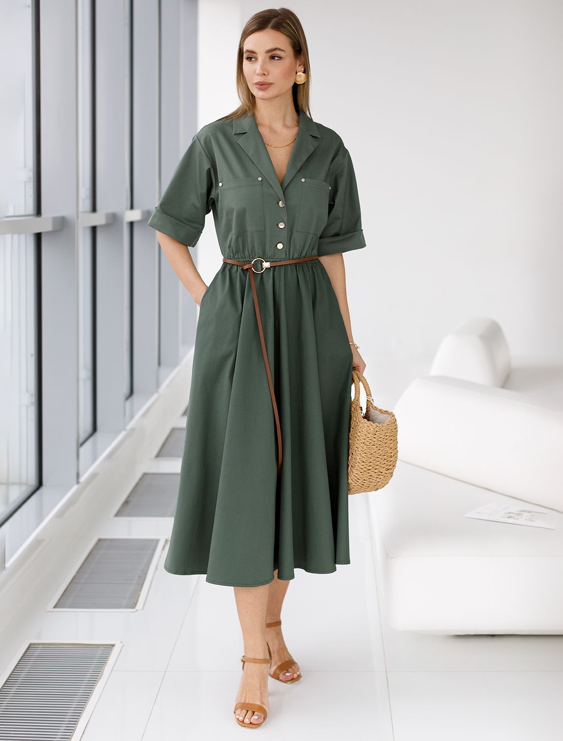 Платье в стиле сафари с отложным воротником