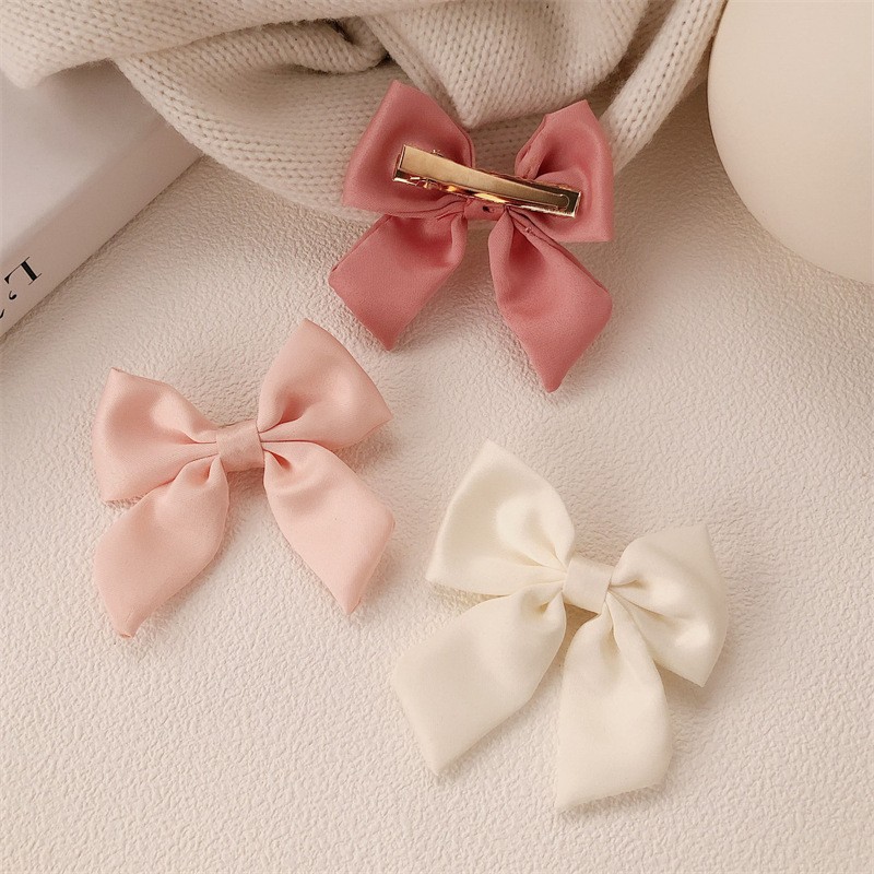 Заколка атласный бантик на зажиме