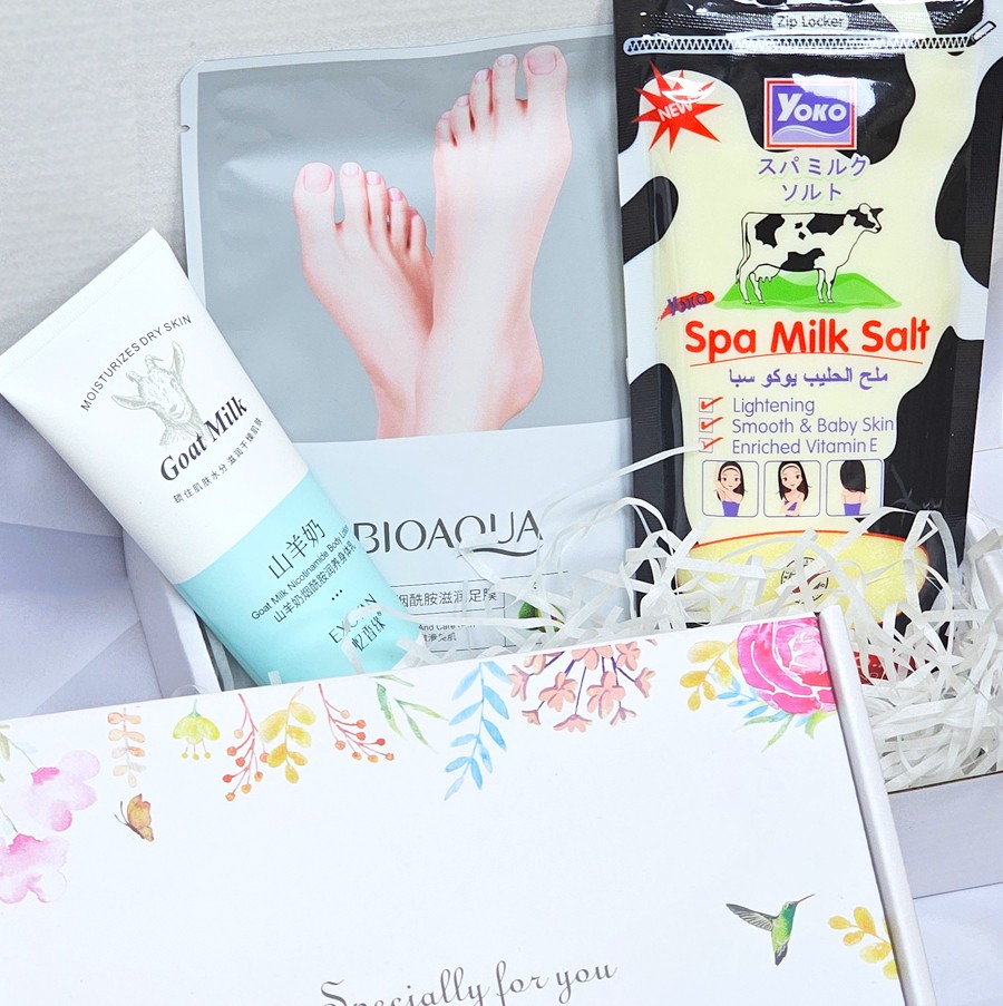 Бьюти-бокс Весенний лес (Скраб, Маска-носочки, Крем для тела)