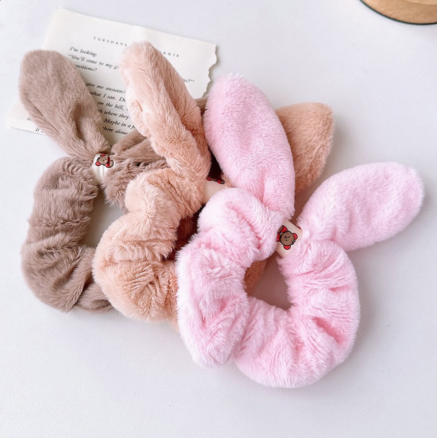 Резинка для волос пушистая