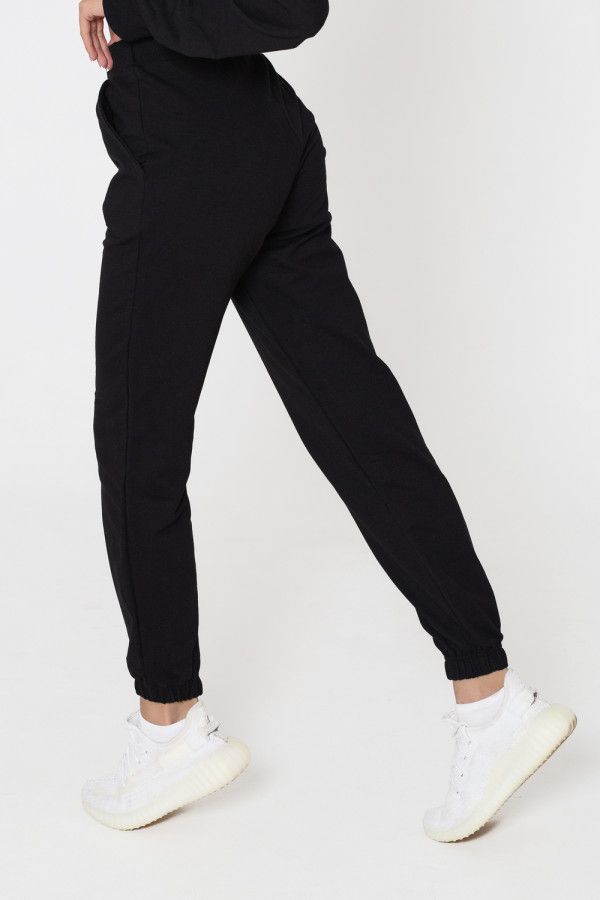 Брюки на манжете футер черный