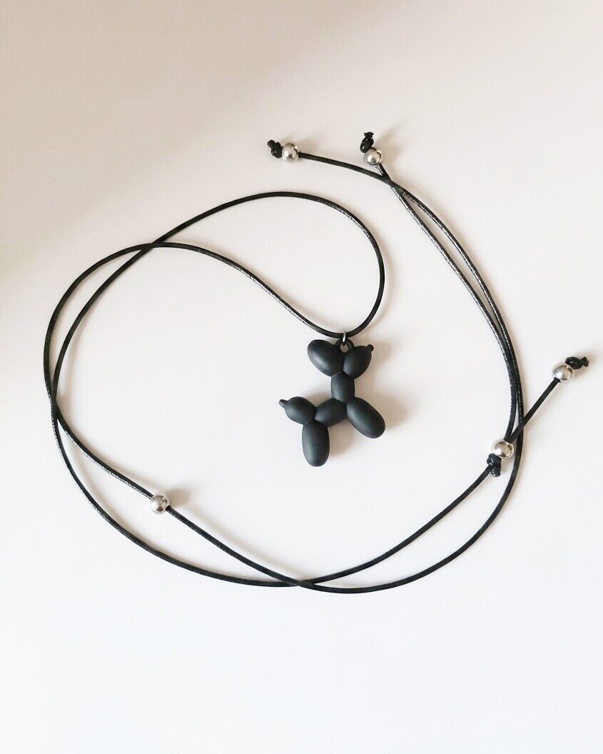 Кулон на шнурке