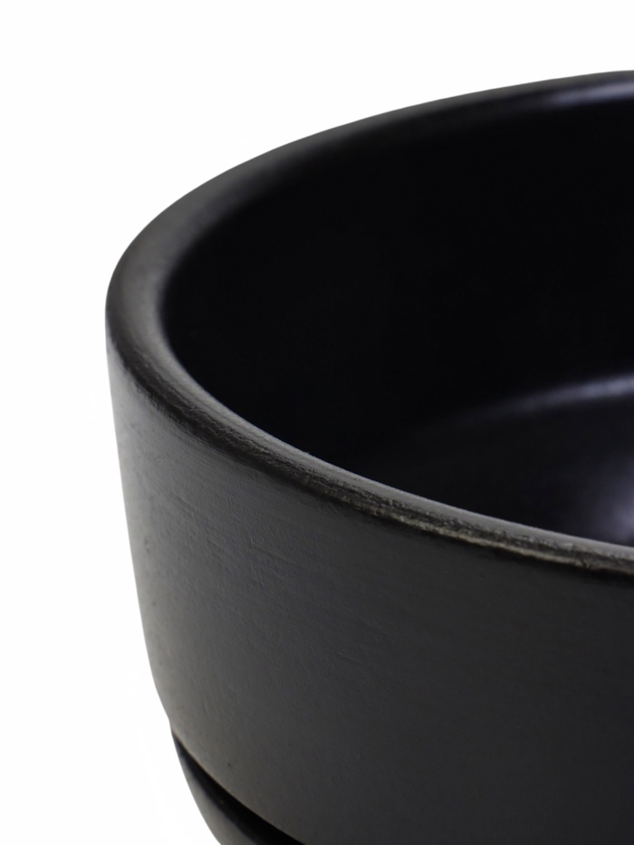 Горшок - бонсайница «Огма» для кактусов и суккулентов, 1.4 л, d=18 см, h=6.5 см, керамика, с поддоном, чёрный