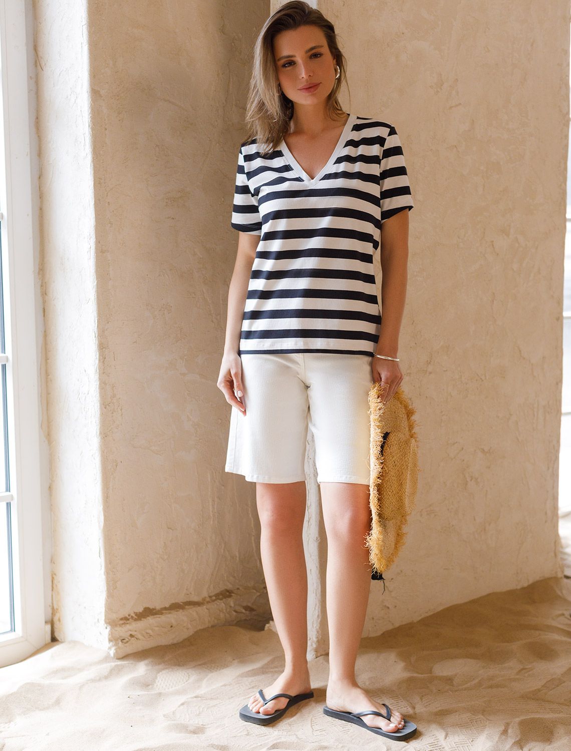 Ст.цена 1390р Футболка из премиального хлопка с эластаном D49.096 белый-черный