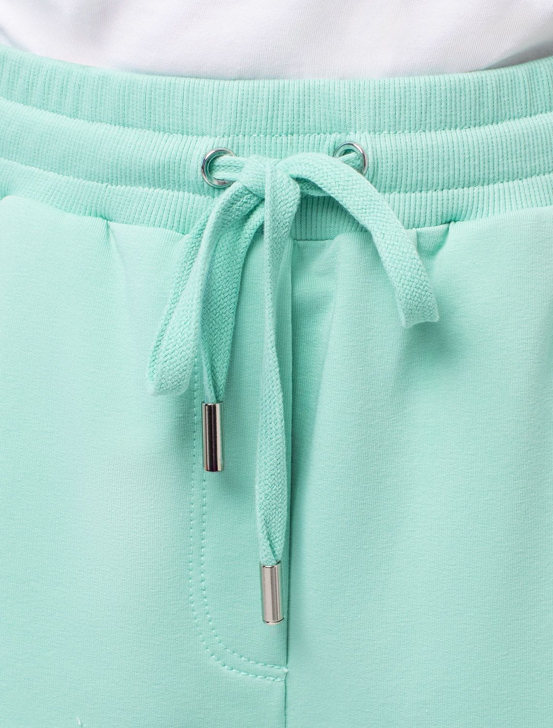 Ст.цена 1790р Шорты из тонкого премиального футера с эластаном D48.008 мятный