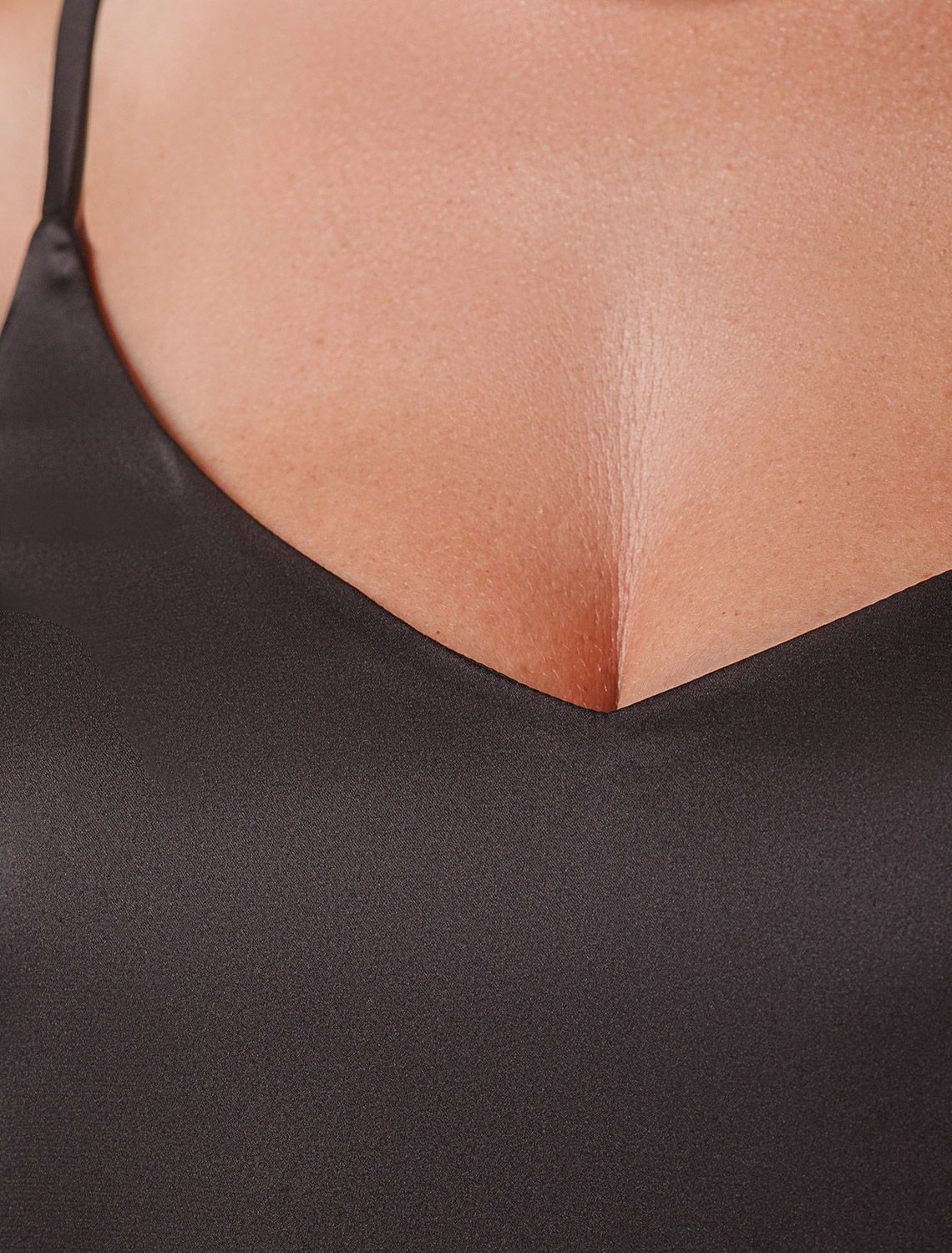 Ст.цена 1640р Топ из сатина D23.064 черный