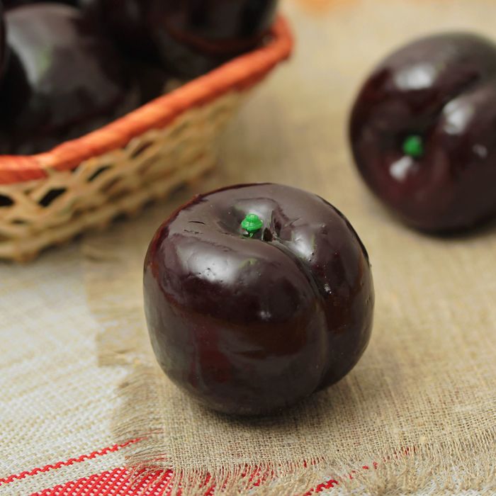 Муляж «Слива», 5×5 см