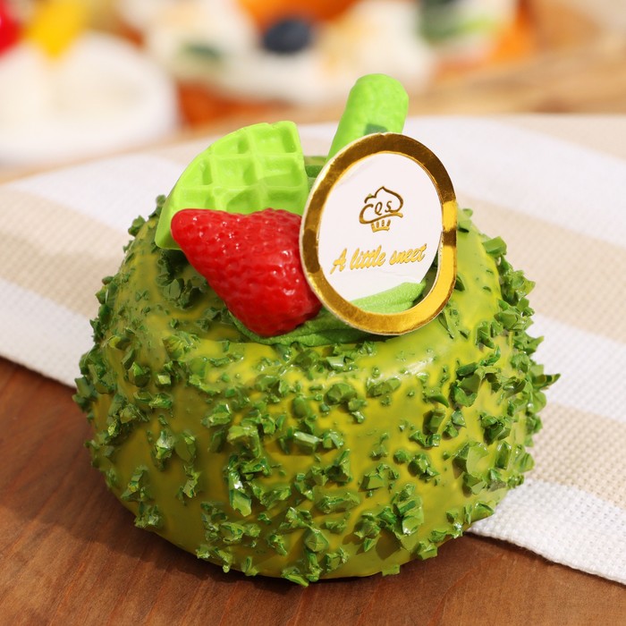 Муляж с магнитом «Пирожное Джоли» матча, 7×7×6 см