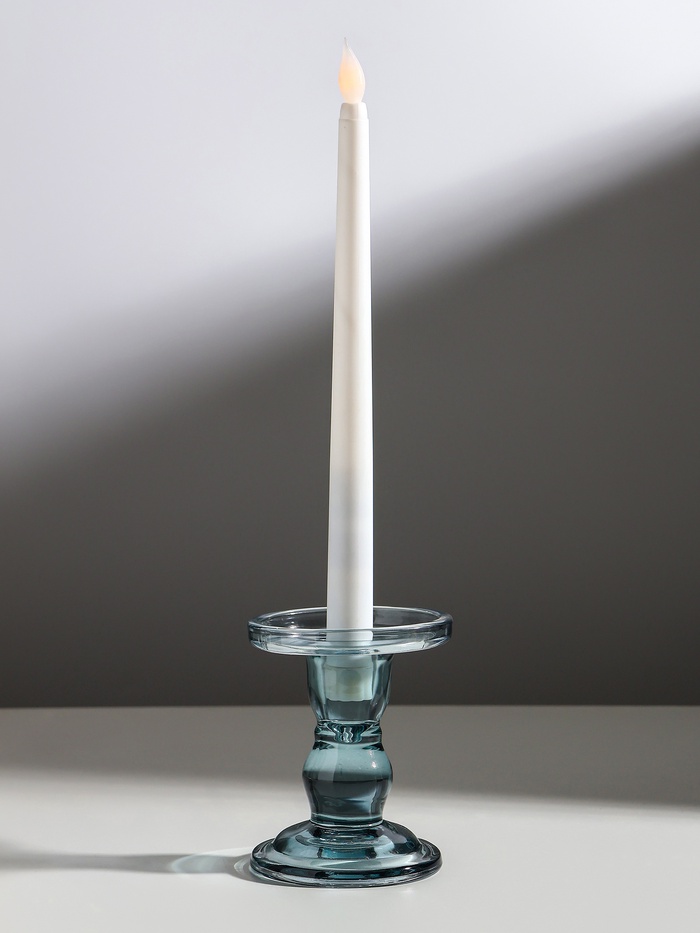 Стеклянный подсвечник на 1 свечу «Подиум», двухсторонний: d=2 см и 7 см, дымка, 8.5×8.5×11 см