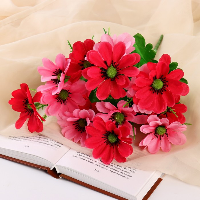 Букет искусственный «Клематис гибридный», d=7 см, h=33 см, 14 цветков, МИКС