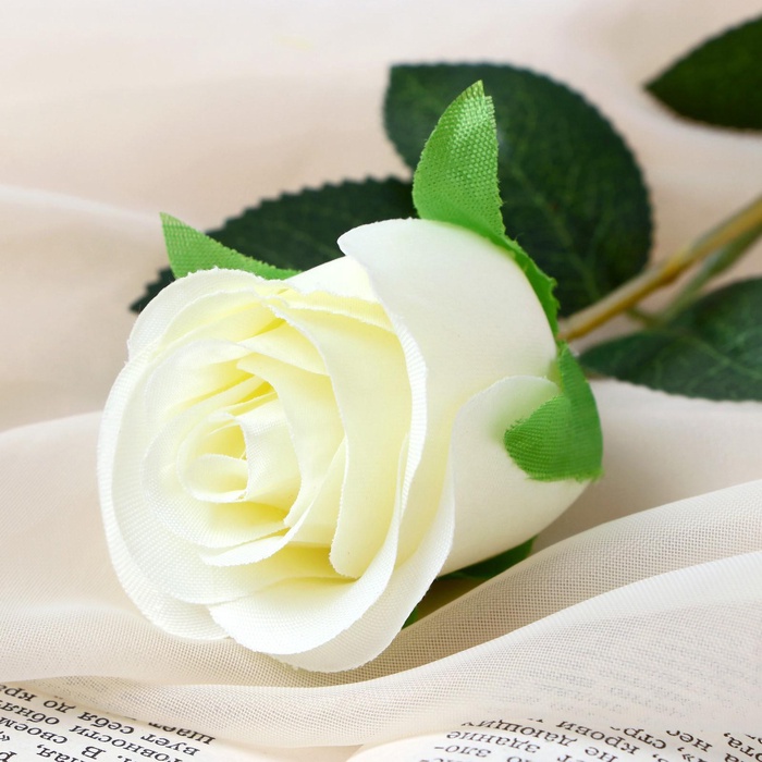 Цветы искусственные «Бутончик розы», 5×50 см, белые