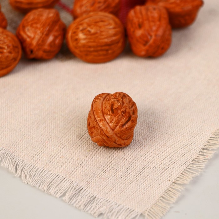 Муляж «Орех», 3.5 см, фасовка по 20 шт.
