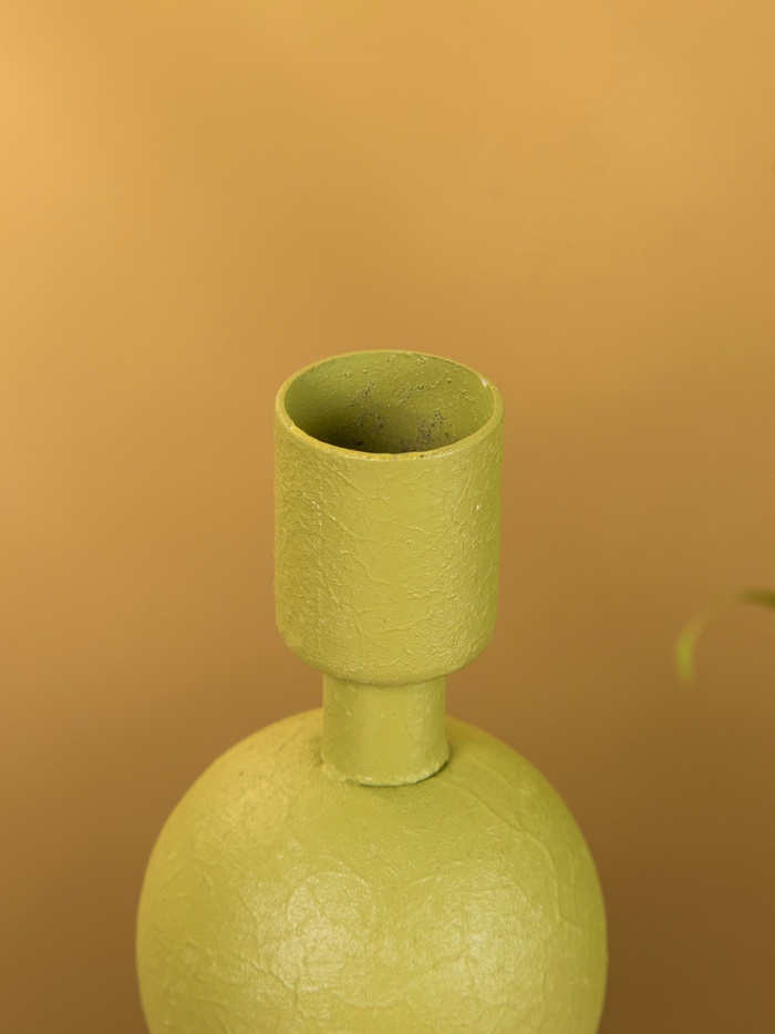 Подсвечник на 1 свечу «Авокадо», с 1 сферой, 7.5×7.5×11.5 см